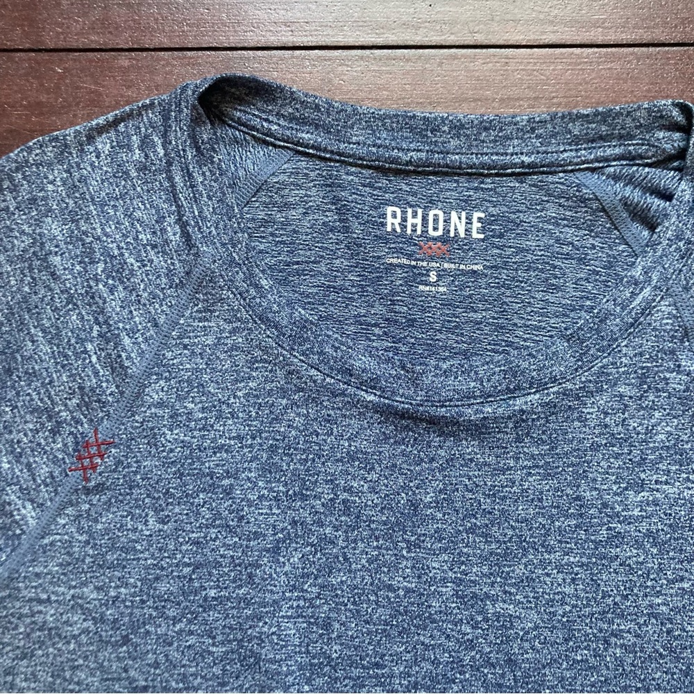 Rhone Reign Activewear Wicking Shirt Small Purple/Blue/Gray Heather Color